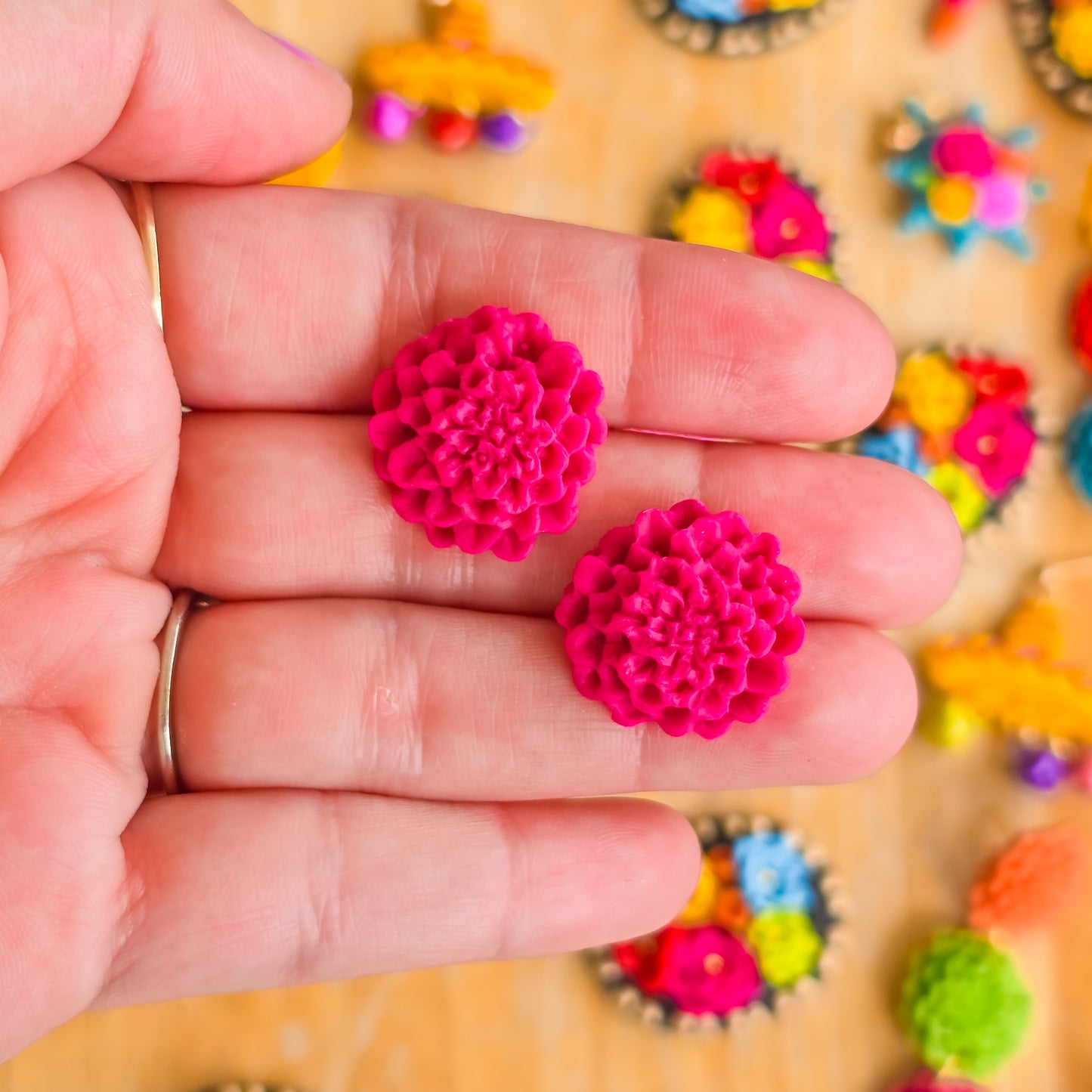 Marigold stud