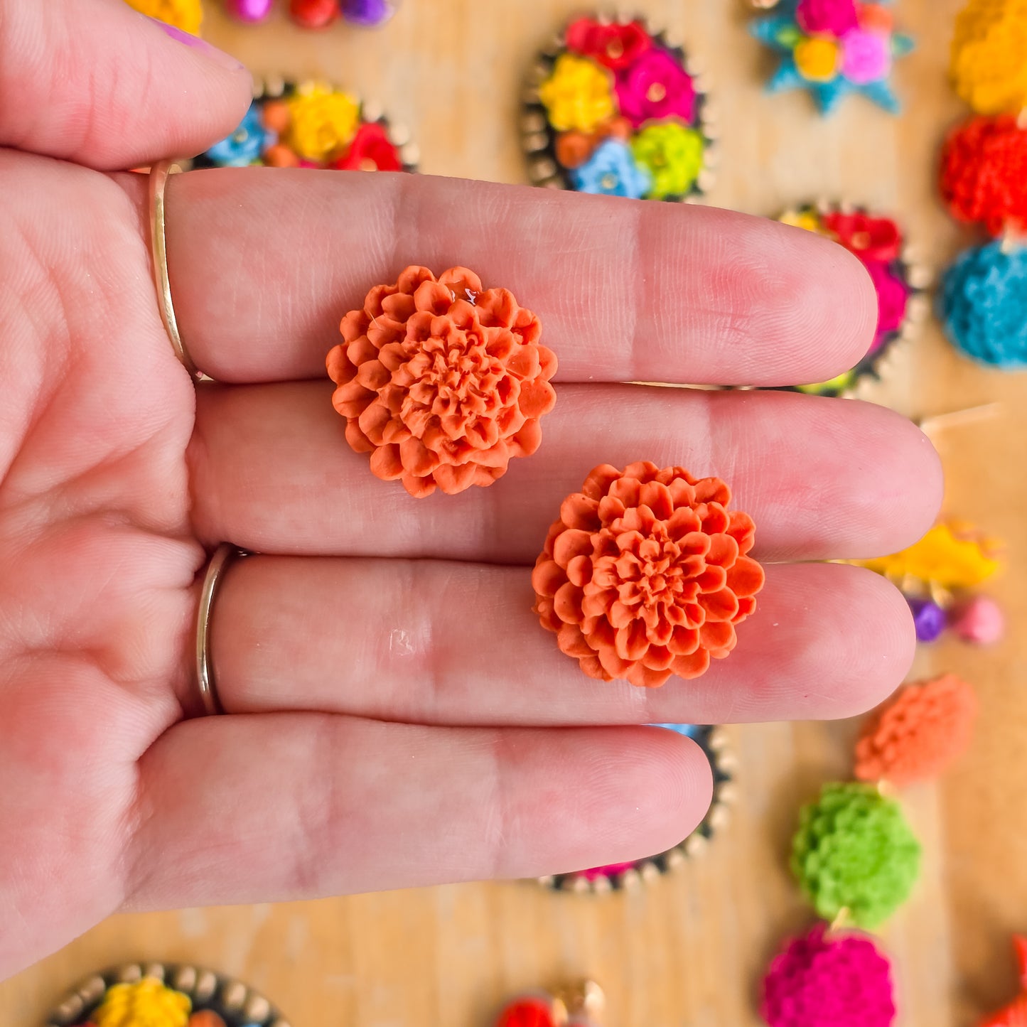 Marigold stud
