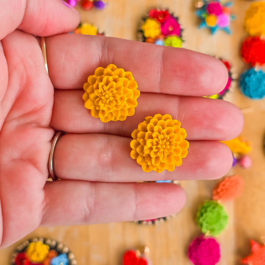 Marigold stud