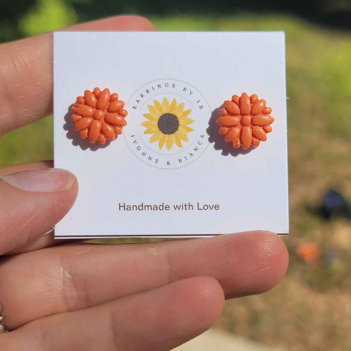 Marigold stud