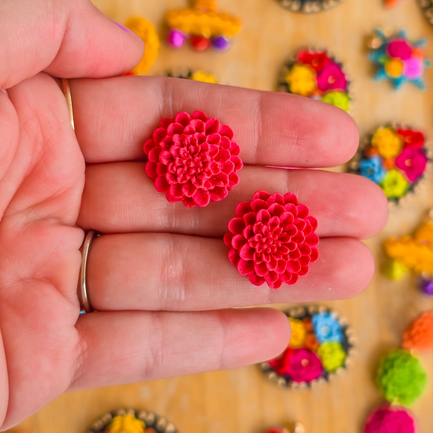 Marigold stud